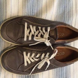 Ecco Men’s lace up shoes